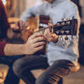 Abtins Gitarrenschule - Gitarrenunterricht