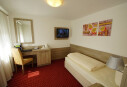 https://www.yelp.com/biz/airport-hotel-filder-post-stuttgart