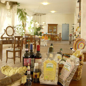 https://www.yelp.com/biz/arte-povera-n%C3%BCrnberg