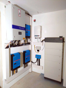 Fachgerechte Installation von Batteriespeicher, PV-Technik, Wechselrichter, Zählerschrank