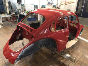 Karosserie eines Käfers in unserer Werkstatt
