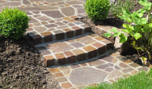 Naturstein im Garten