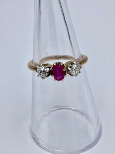 Rubin Diamant Ring