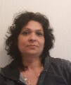 Hallo, mein Name ist Snezha Simeonova und meine Freundin. Wir suchen einen Job im Bereich Gebäuderei