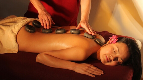 Hot Stone-Massage