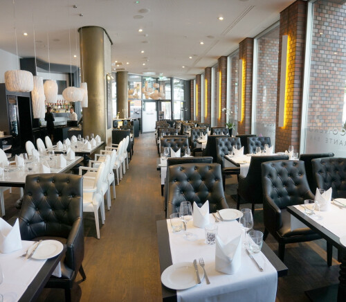 Bar 3.jpg
