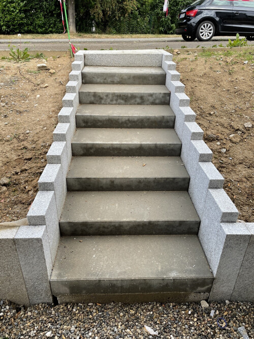 Garten Treppe Gundelfingen.jpeg
