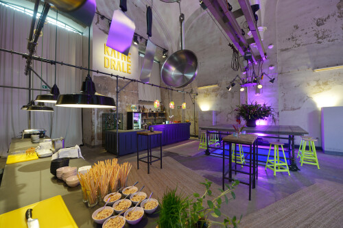 Umgedrehte Kommode.JPG