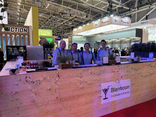 Das Team im Messeeinsatz.JPG