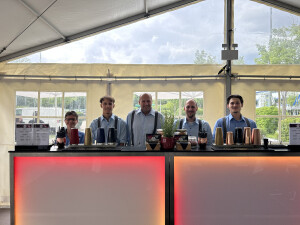 Das Team Mobile Bar.JPG