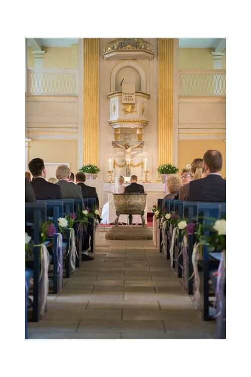 Hochzeit-in-Kirche