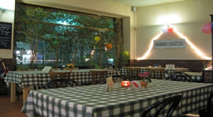 https://www.yelp.com/biz/cafe-jannis-frankfurt-am-main