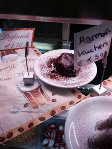https://www.yelp.com/biz/caffeppuccino-frankfurt-am-main