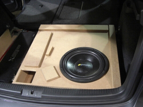 Individuelle Kofferraumausbauten, wie z.B. doppelter Boden, so können Sie Ihren Kofferraum weiterhin voll nutzen.