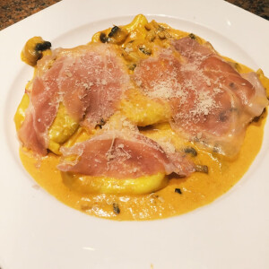 https://www.yelp.com/biz/casa-palmieri-d%C3%BCsseldorf