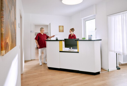 Chiropraxis Schwall, Chiropraktik und Osteopathie in Köln, Empfang