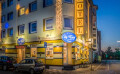 City Hotel