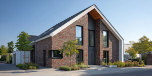 Cohrs Immobilien - Zweifamilienhaus