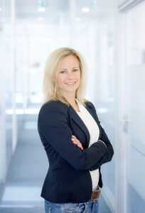 Laura Brosius.jpg