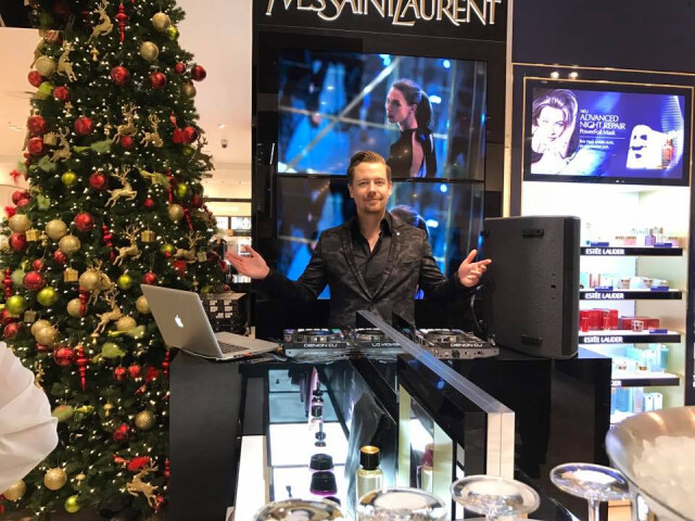 DJ