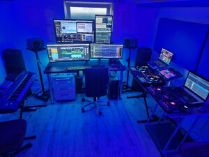 Dj Luigi Mein Studio.jpg