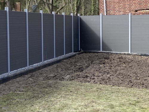 WPC(KLemmpfosten) Zaunsystem mit Einfassung Kantstein