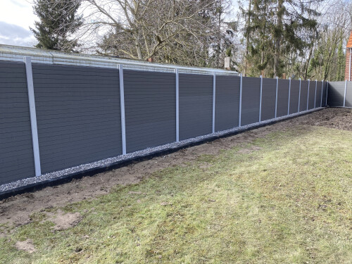 WPC(KLemmpfosten) Zaunsystem mit Einfassung Kantstein