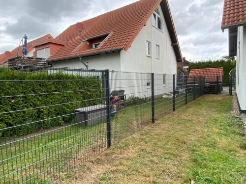 Stabgitterzaun
