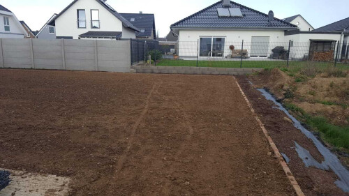 Vorbereitung Rasenfläche