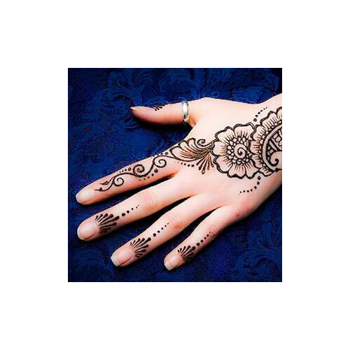 Henna Tattoo in Chemnitz im Kostmetikstudio Dubai Beauty Henna Tattoo hat ihren Ursprung aus dem Orient und wird in einigen Kulturen traditionell genutzt. Mit einem Pflanzlische Farbe kann ich in unserem Kosmetikstudio in Chemnitz schöne Motive auf Ihre