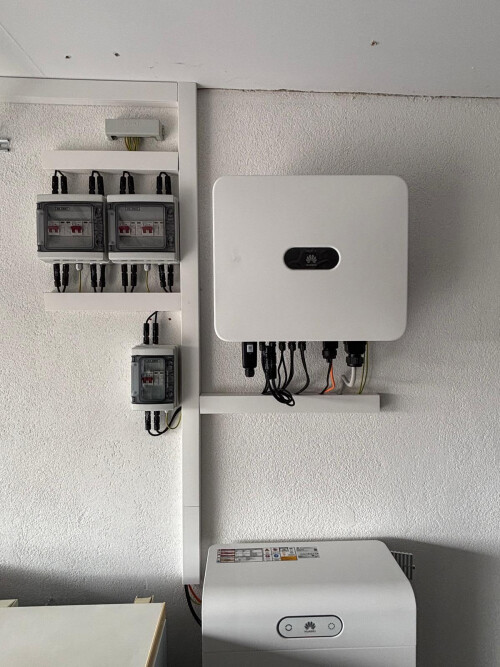 Wechselrichter/Speicher