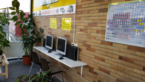 https://www.yelp.com/biz/fahrschule-glowalla-berlin-3