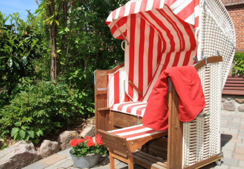 Strandkorb im Garten