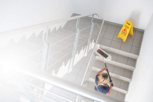 Treppenhausreinigung2.jpg