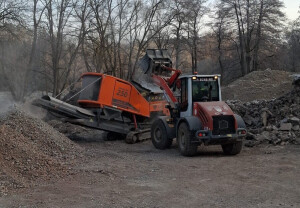 mobile Brechanlage und Radlader 10t Lengenfeld.jpeg