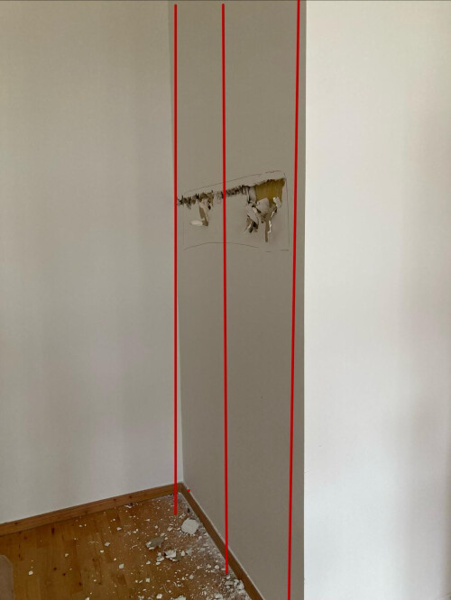 Wohnung Slenczka_Wand Flur.jpg