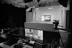 In unserem eigenen Studio gibt es keine Grenzen - hier können wir unsere Ideen umsetzen, experimentieren und kreativ sein.