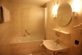 https://www.yelp.com/biz/hotel-gasthof-h%C3%B6fler-n%C3%BCrnberg-2