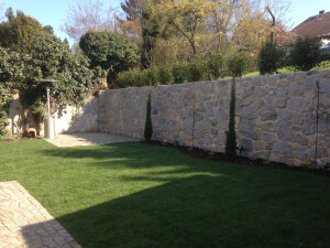 Granit-Natursteinmauer für Hangbefestigung