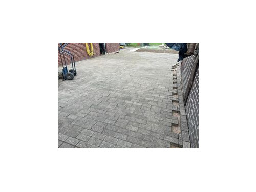 Altes Pflaster - Neuer Unterbau