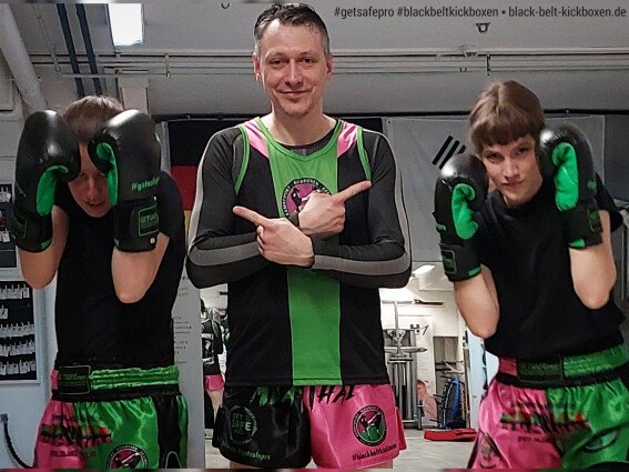 Frauen Fitness Kickboxen Personaltraining Mainz bei GETSAFEpro