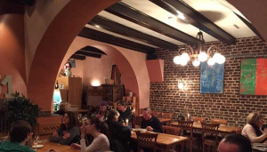 https://www.yelp.com/biz/gigante-d%C3%BCsseldorf
