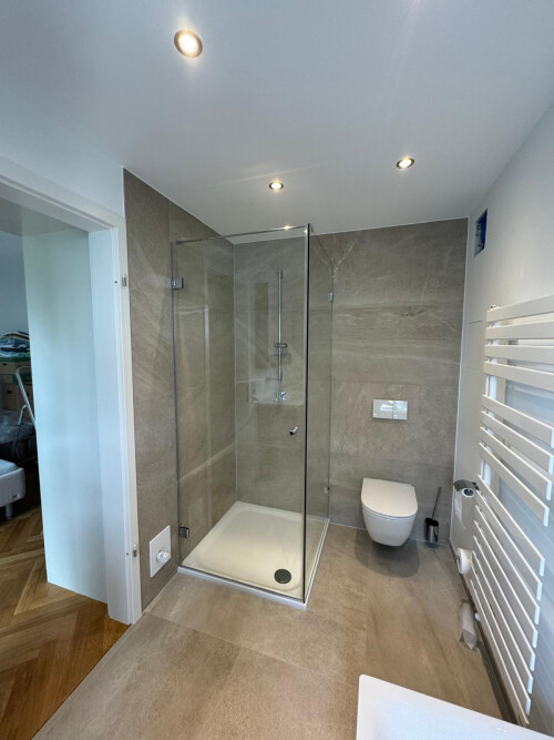 Duschkabine 90Grad Klar.jpg