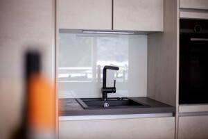 Küchenrückwand aus Glas.JPG