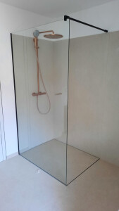 Duschtrennwand mit Stabilisierung.jpg