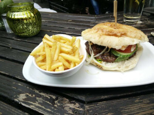 https://www.yelp.com/biz/grand-caf%C3%A9-m%C3%BCnchen