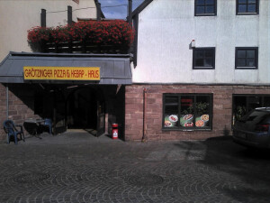 https://www.yelp.com/biz/gr%C3%B6tzinger-pizza-und-kebab-haus-karlsruhe