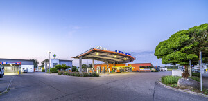 Tankstelle2.jpg