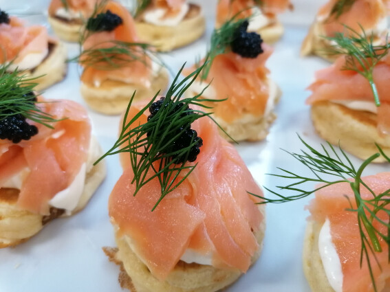 Blinis mit Lachs