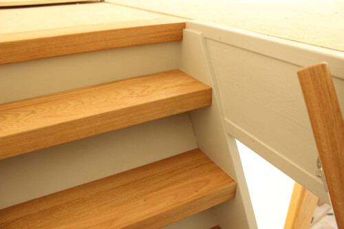 ... wird zu einer schicken Wohnraumtreppe zum Dachgeschoss.